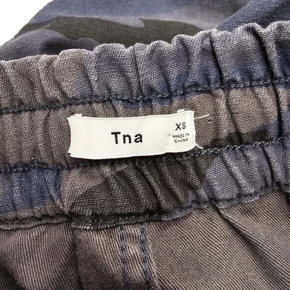 Aritzia Camouflage Track Pants - Black and Gray - Picture 8 of 8